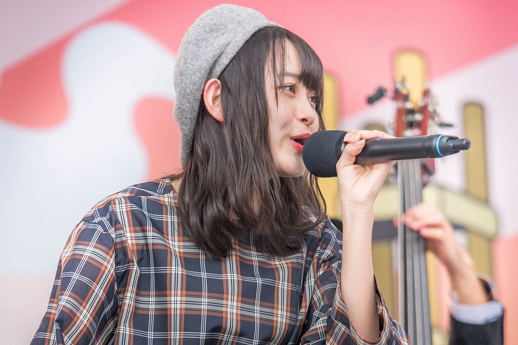 横山結衣フォトグラフィー 私服のよこちゃん ステージで熱唱 後半はファッション解説 Akb48チーム8ガゾー 撮影大作戦 横山結衣フォトグラフィー 私服のよこちゃん ステージで熱唱 後半はファッション解説 Akb48チーム8ガゾー 撮影大作戦