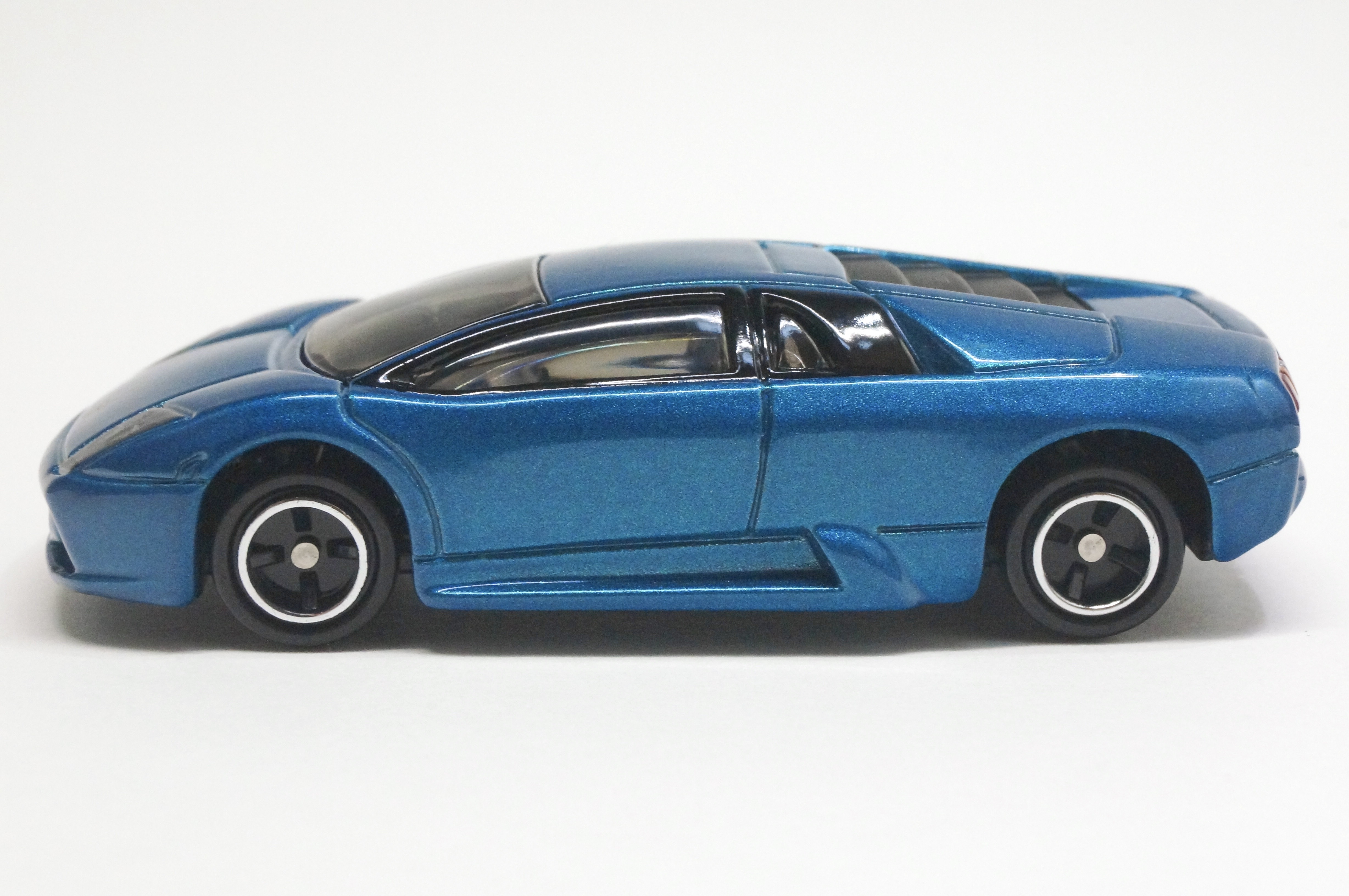 トミカ探求日記 トイザらスオリジナル ランボルギーニ ムルシエラゴ 40thアニバーサリー カラーリング仕様