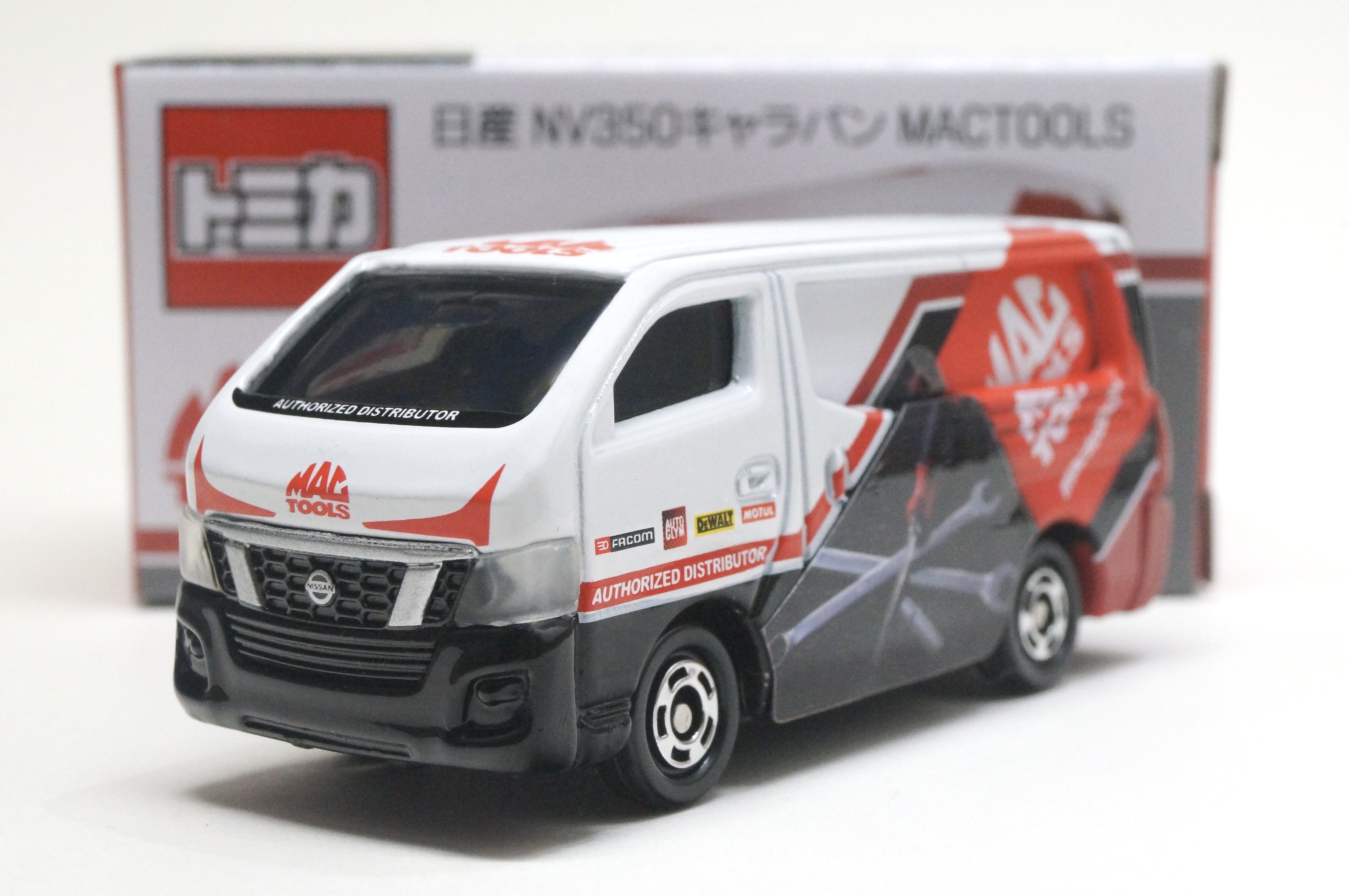 日産 NV350キャラバン MACTOOLS : トミカ探求日記