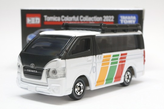 トミカ カラフルコレクション 2022 トヨタ ハイエース
