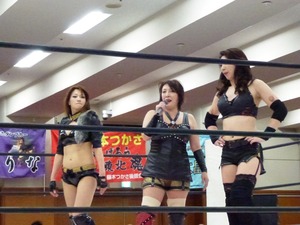 尾崎魔弓&桜花由美&雪妃魔矢 vs 加藤園子&AKINO&花月 (22)