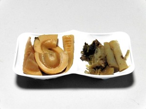 タケノコとウドの煮物