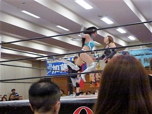 希月あおい vs 桜花由美 (13)