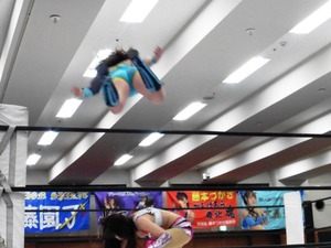 大畠美咲 vs 春日萌花 (7)