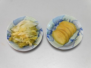 たくあんと白菜の漬物 (2)