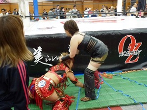 尾崎魔弓&桜花由美&雪妃魔矢 vs 加藤園子&AKINO&花月 (2)