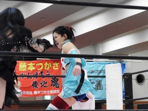 志田光 & 山下りな vs 豊田真奈美 & 希月あおい (1)