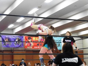 大畠美咲 vs 春日萌花 (6)