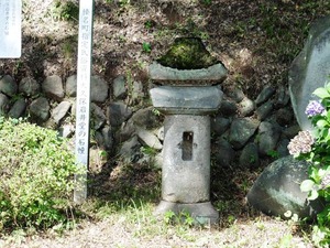 岩井堂の石幢 (3)