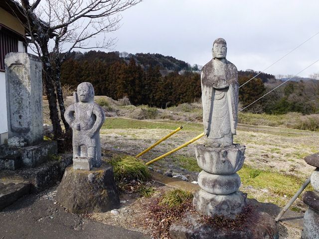 未完成のお地蔵様 角地蔵 tigerdream の上州まったり紀行 未完成のお地蔵様 角地蔵 tigerdream の上州まったり紀行
