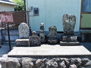 倉賀野横町・庚申塔と道祖神