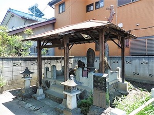 倉賀野下町の庚申塔 (1)