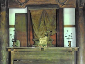 大日堂の石仏 (3)