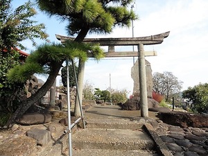 稲荷神社 & 安中4号墳 (5)