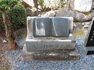 足門の薬師堂 (4)