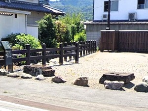 大手門礎石 (1)