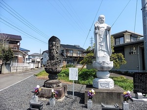 上新田町のお地蔵さん (1)