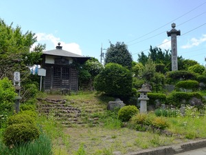 八幡平の首塚 (2)