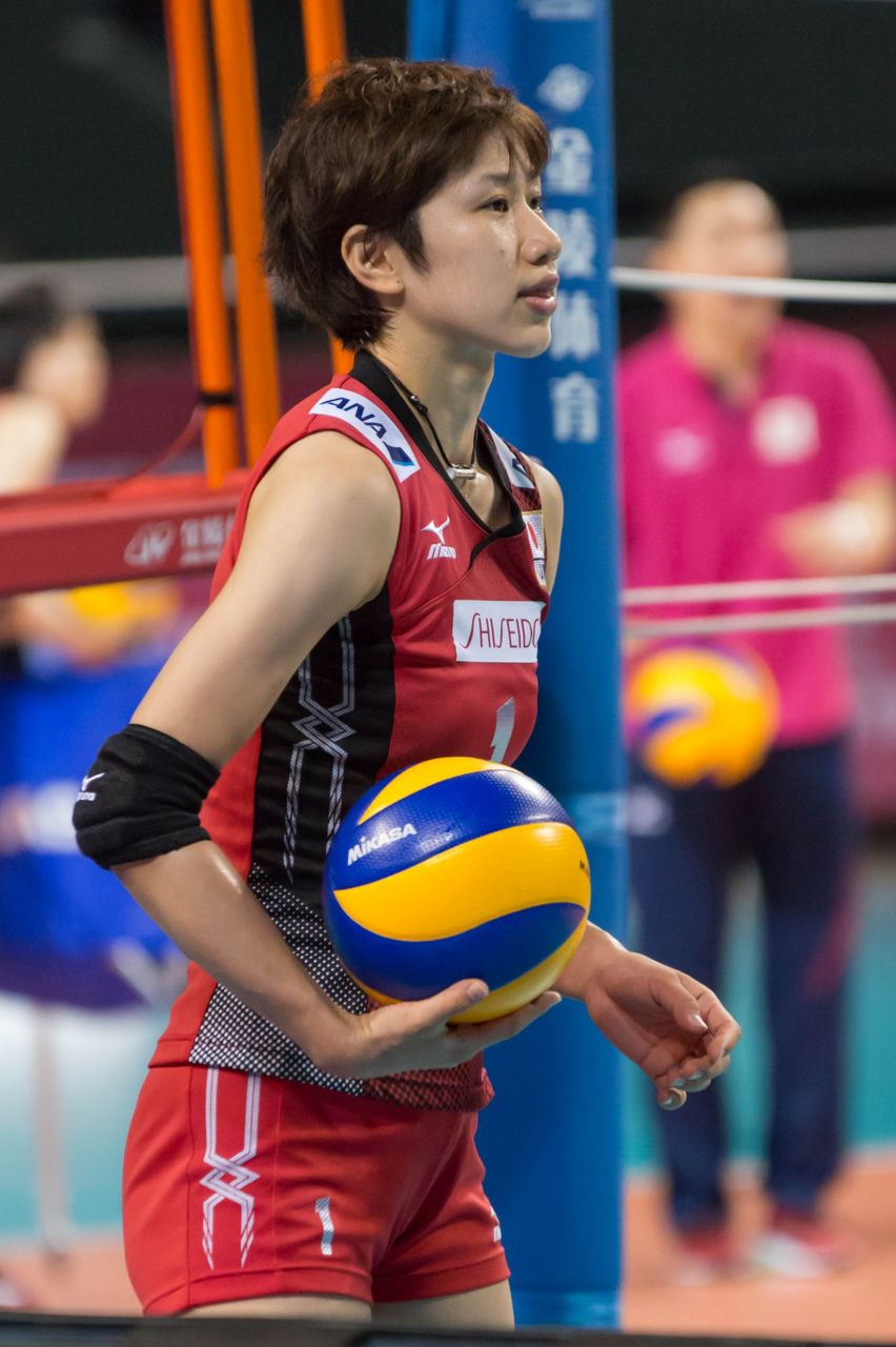全日本女子バレー　おっぱい 新春放談:日本スポーツの中のバレーボール 〜次期スター選手候補生〜 : 彼女はバレーボーラー