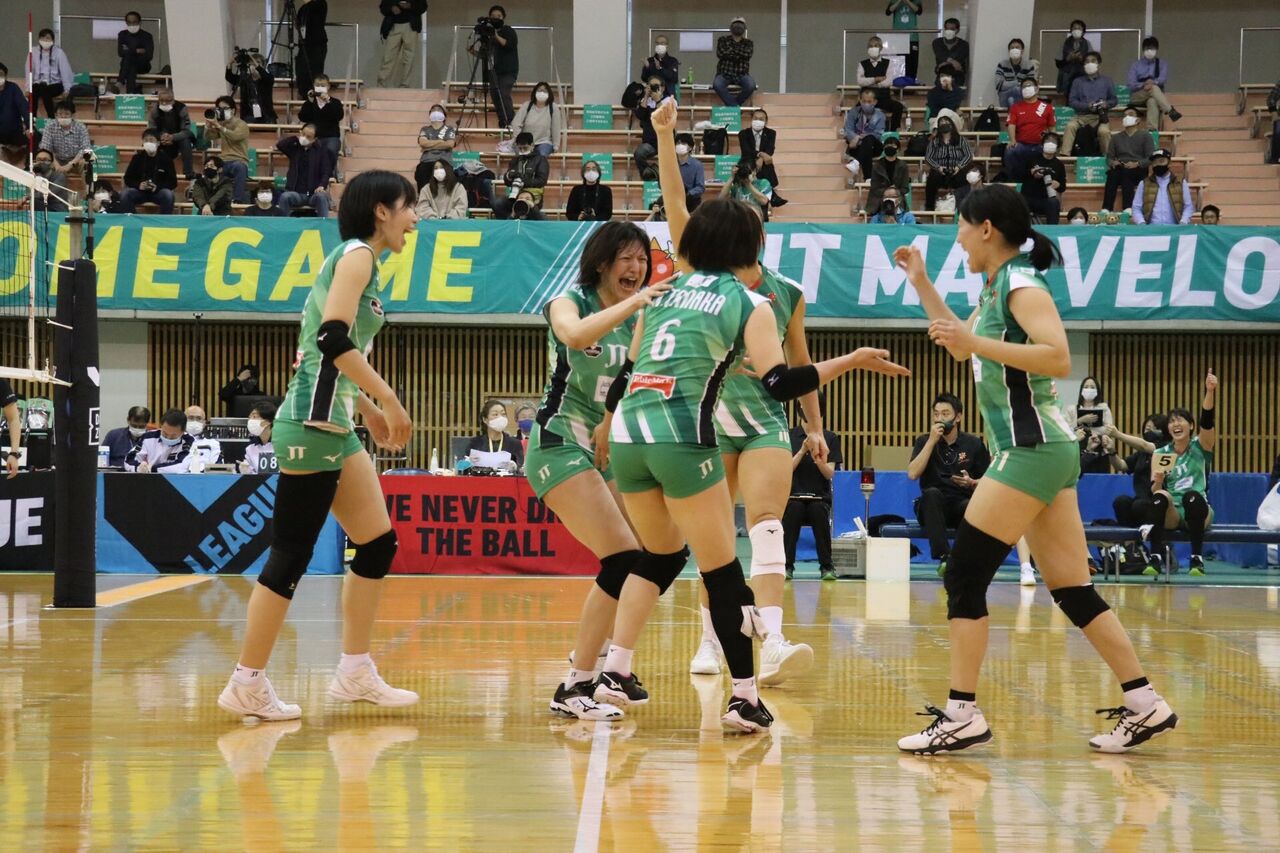 バレーボール夜話 vol 日本のバレーボールは 追い風か 逆風か 彼女はバレーボーラー