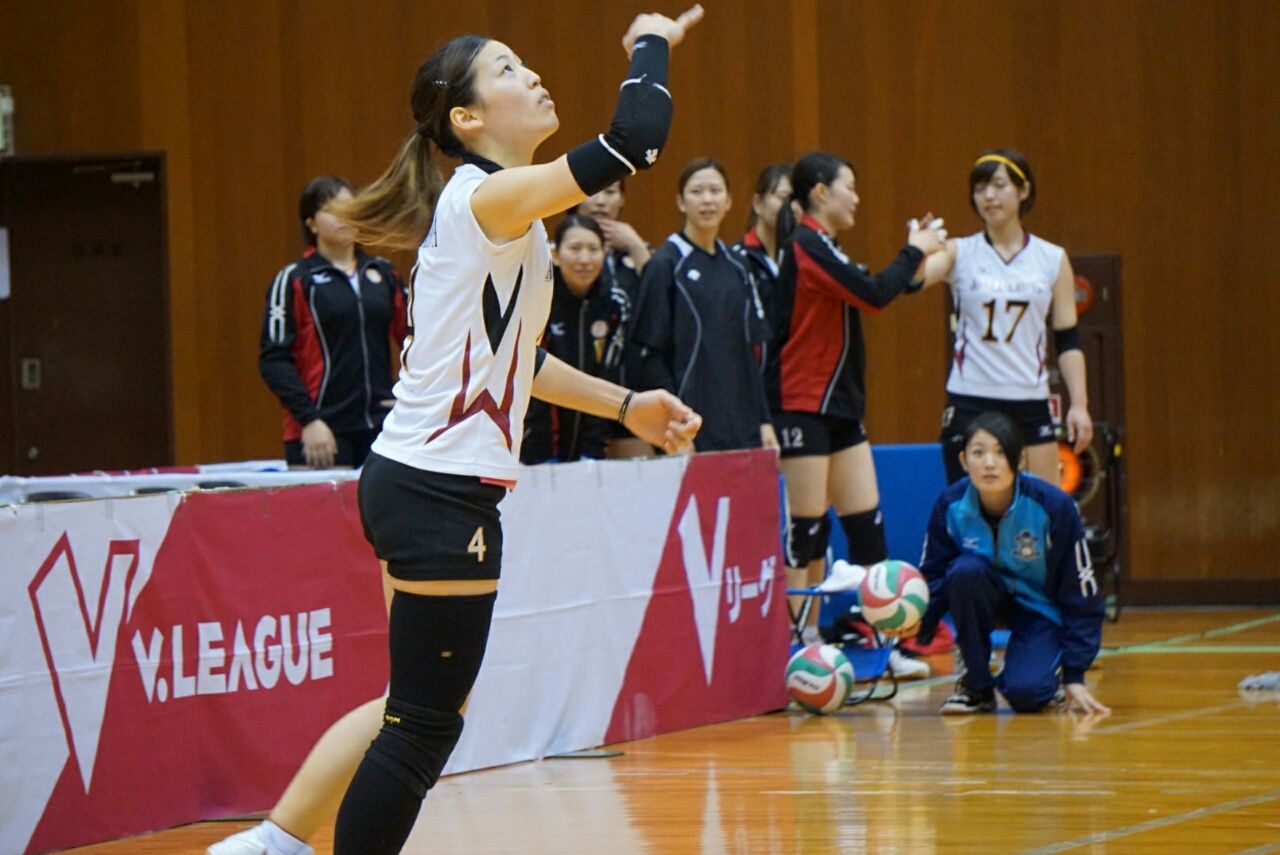 彼女はバレーボーラー