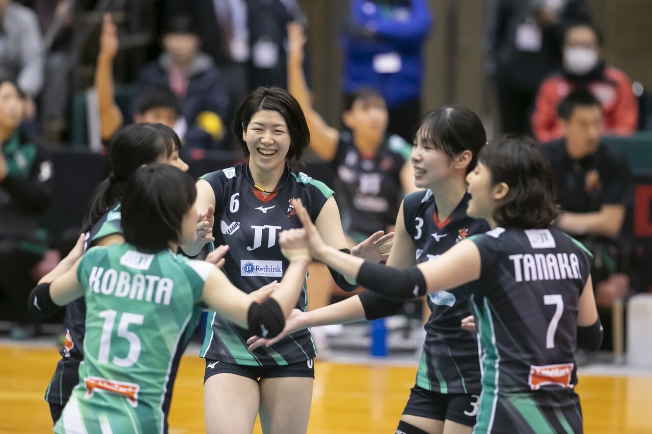 女子バレーボール　近藤志歩 バレーボール夜話 Vol.1130 地獄を見てきた4チーム・その移り変わり : 彼女はバレーボーラー