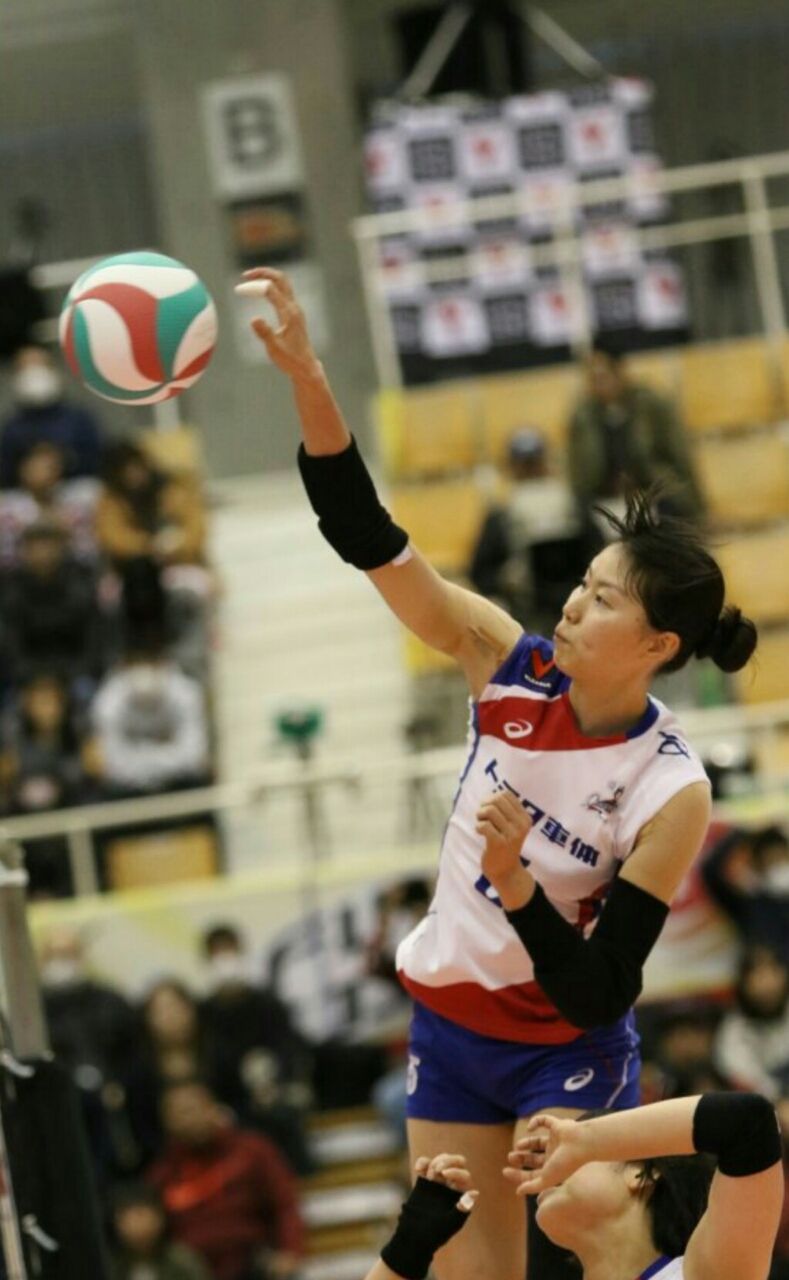 月刊シリーズ別冊 存在感を増すミドルブロッカー トヨタ車体クインシーズ 平松美有紀 彼女はバレーボーラー