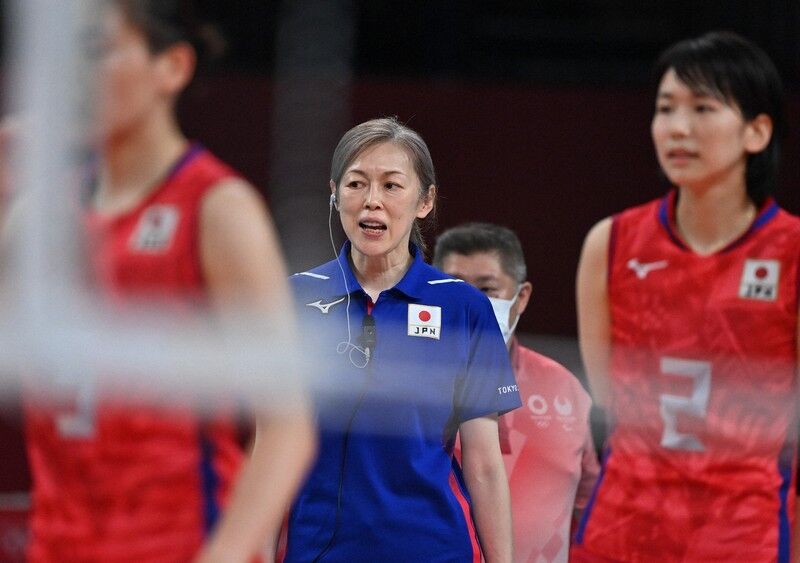 バレーボール夜話 Vol 前途洋々の男子 やり直しの女子 全日本次期監督 彼女はバレーボーラー