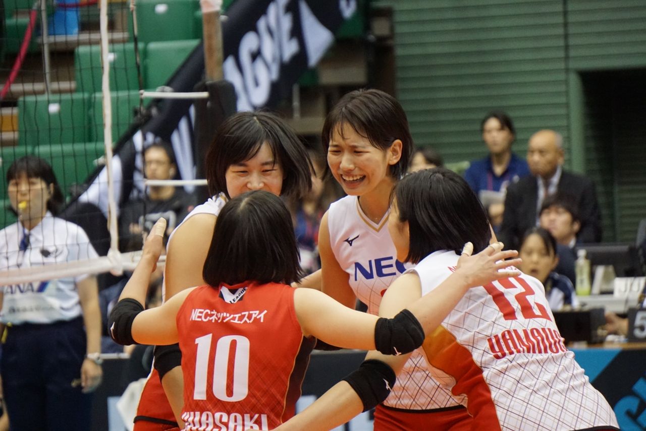 Weekly Volleyball V League 傾向と対策 V 1編 ライセンス審査改定 特集 内定選手 彼女はバレーボーラー Weekly Volleyball V League 傾向と対策 V 1編 ライセンス審査改定 特集 内定選手 彼女はバレーボーラー