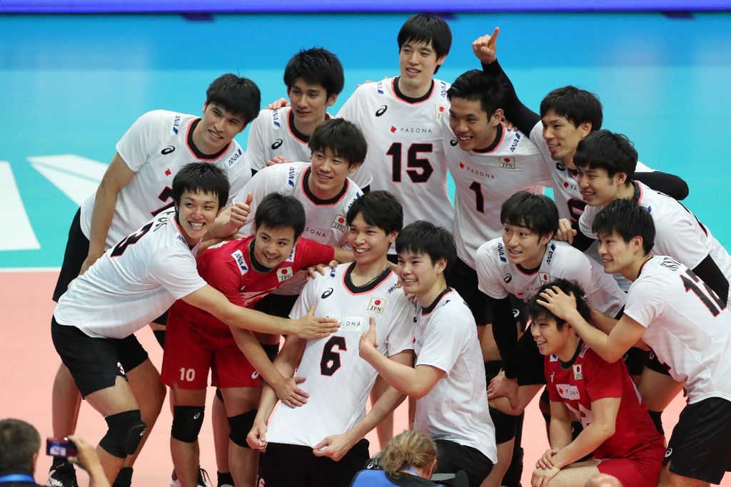 Japaneseteamcelebrate