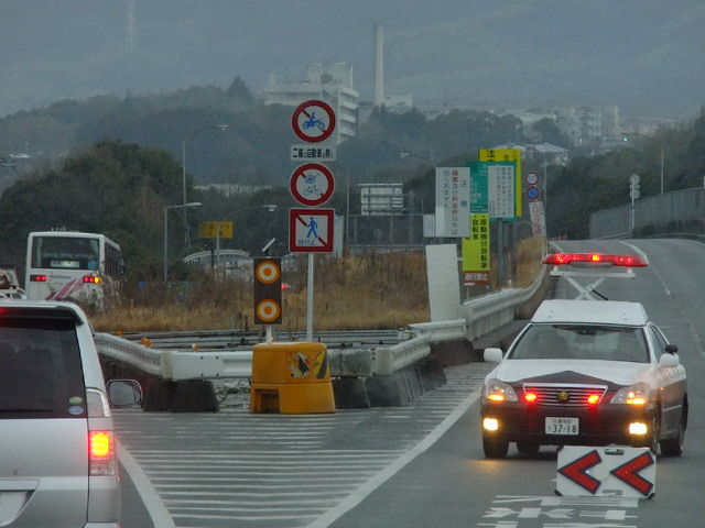 八木山バイパス通行止め その1 博多駅まで100分のバスブログ 八木山バイパス通行止め その1 博多駅まで100分のバスブログ
