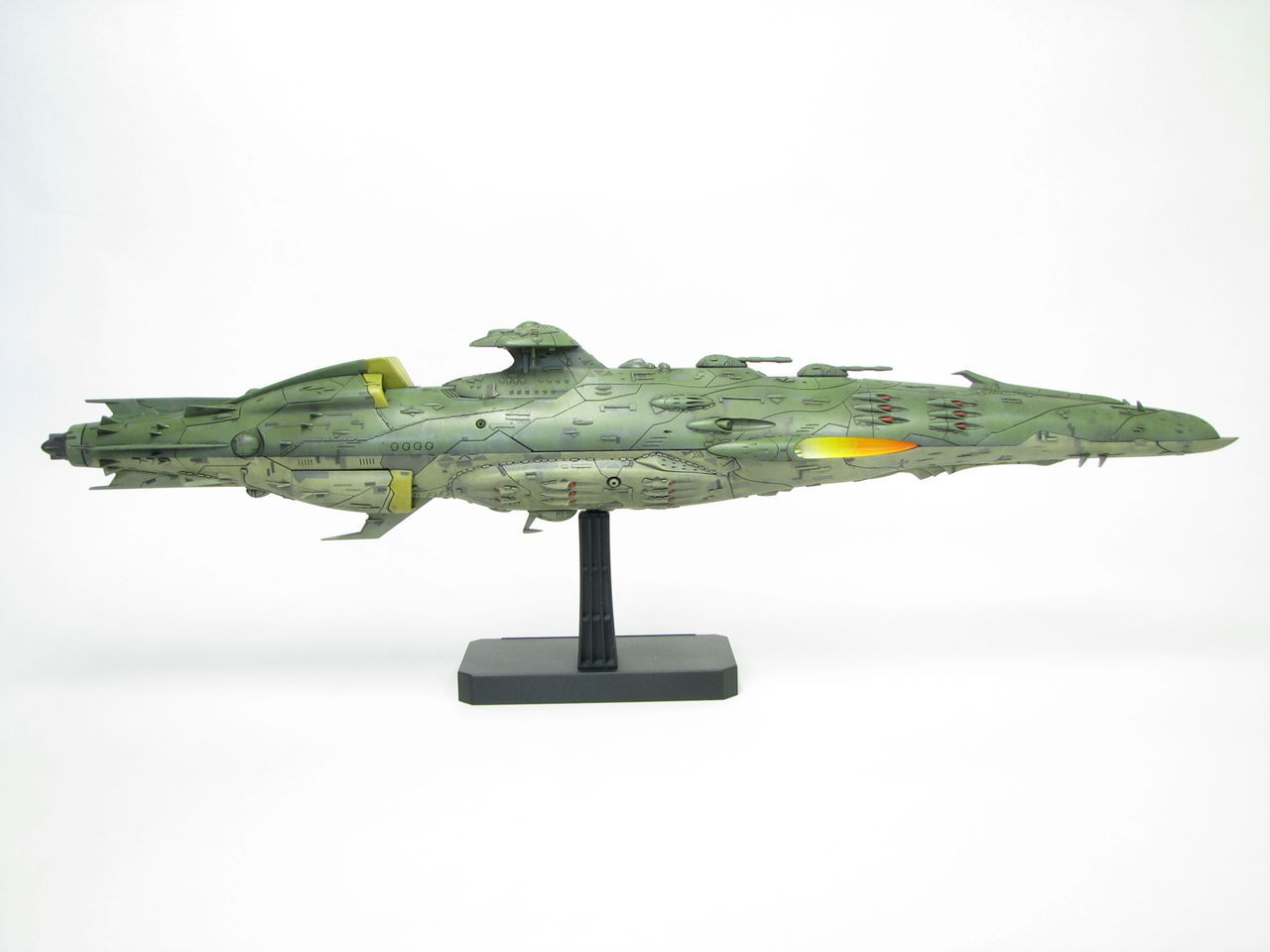 キ*0様 【宇宙戦艦ヤマト2199 ハイゼラード級航宙戦艦】約30cm 台座付 1/1000 宇宙戦艦ヤマト2199 ハイゼラード級航宙戦艦 ④ 完成です