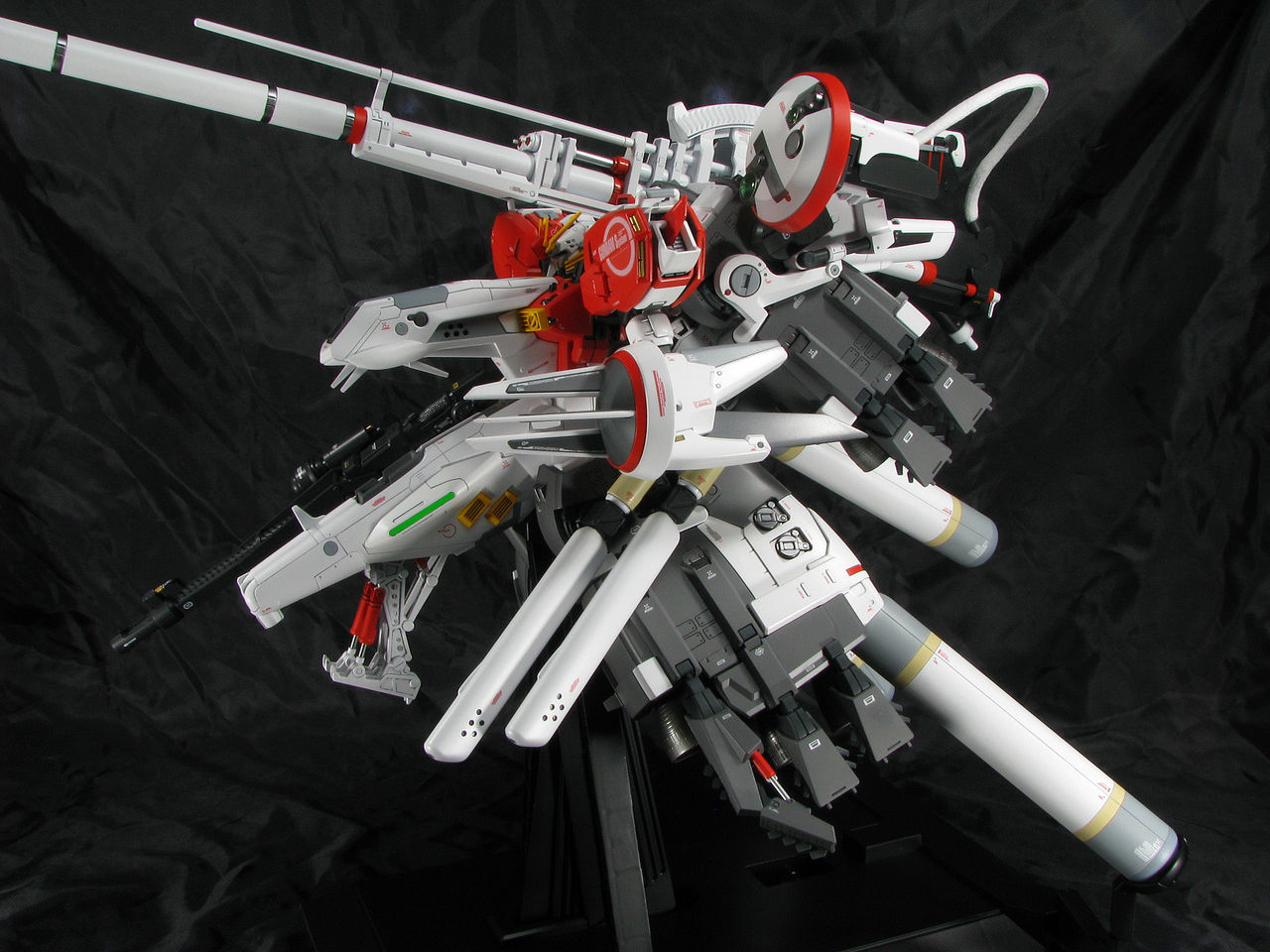 BANDAI - バンダイ MG 1/100 PLAN303E ディープストライカー MGデイ-プ MG 1/100 PLAN303E ディープストライカー - バンダイプラモデル