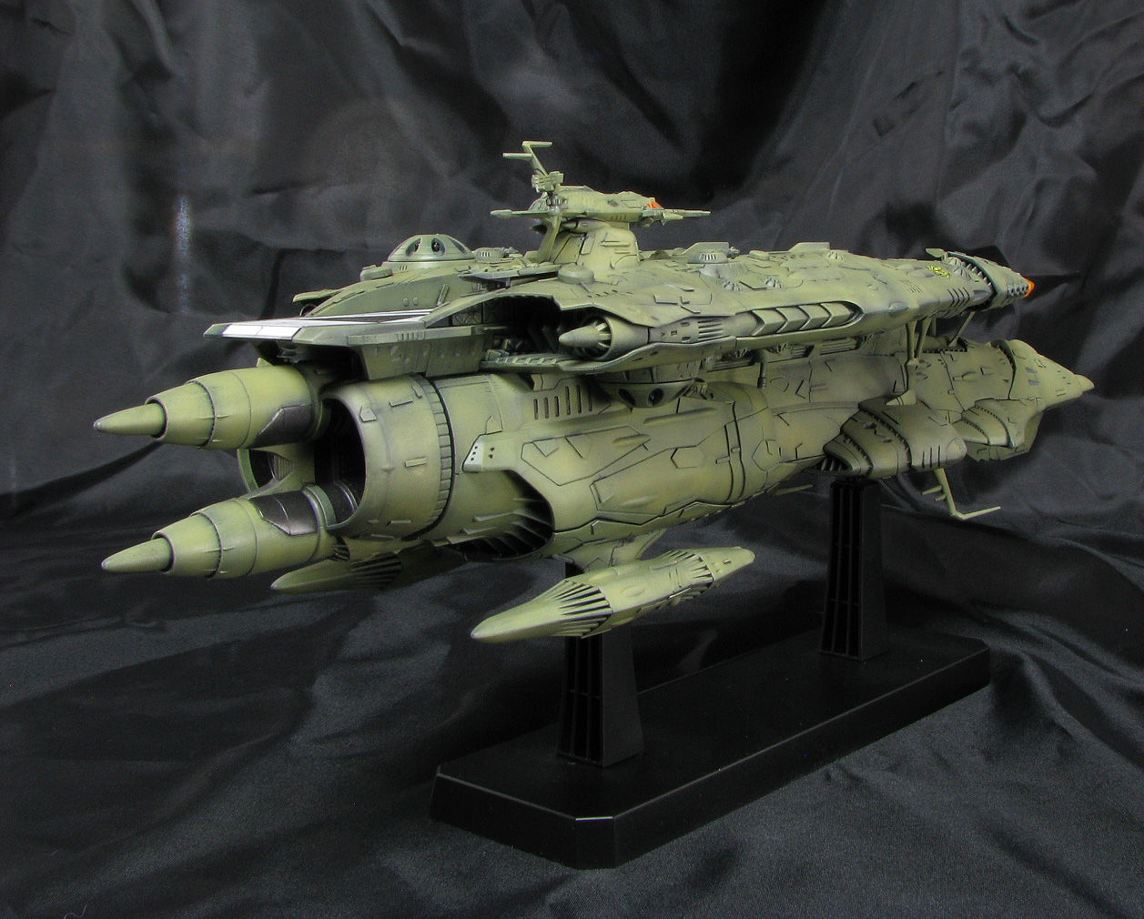 バンダイ 1000/1 ナスカ級 帝星ガトランティス ナスカ級打撃型航宙母艦 キスカ (1/1000