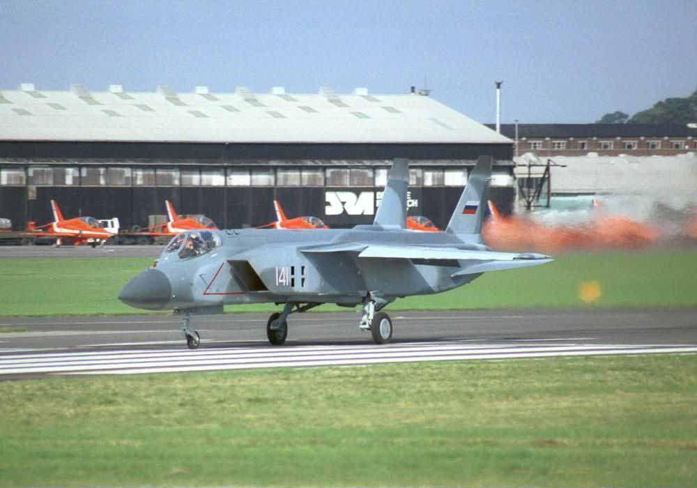 ファーンボローのyak 141 旧ロシア ソ連海軍報道情報管理部