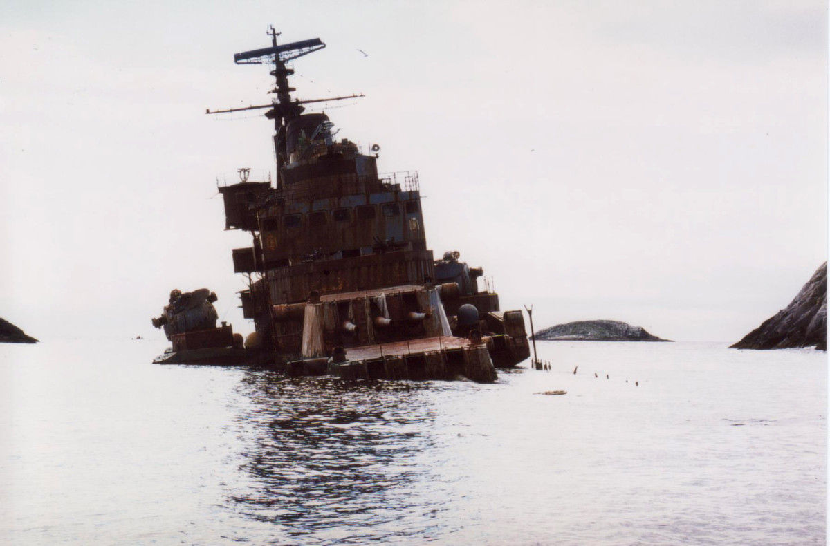 ノルウェー沖の巡洋艦ムルマンスク 旧ロシア ソ連海軍報道情報管理部