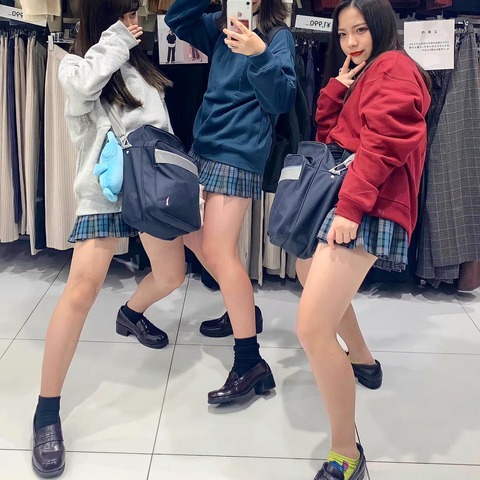 2022-02-03 00.11.00 2764840222213376247_34739101855