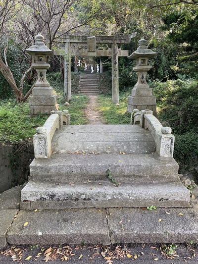 一の鳥居麓側全体太鼓橋