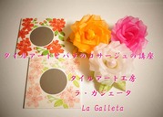 桜のタイルアート+バラのコサージュ
