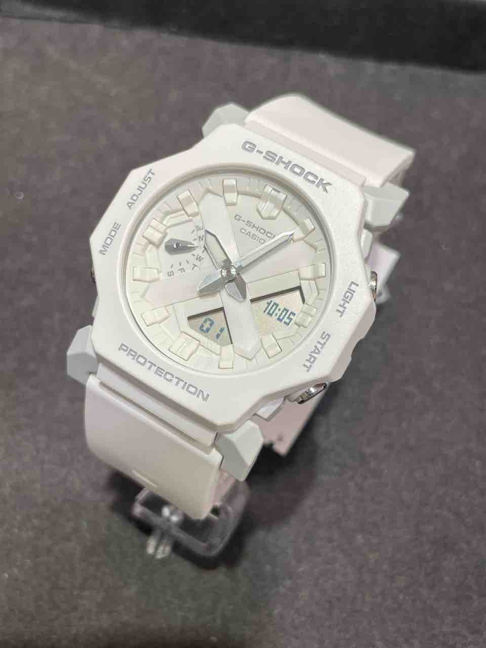 G-SHOCK】無駄のないミニマルデザイン【GA-2300-7AJF】 : タイムズギア