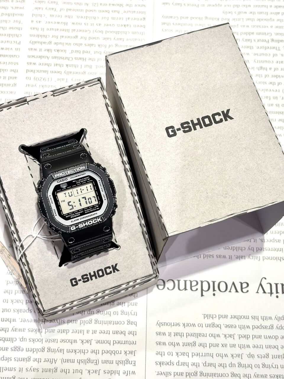 G-SHOCK】折り紙をデザインにした新作！ 【DW-5600RGM-1JR