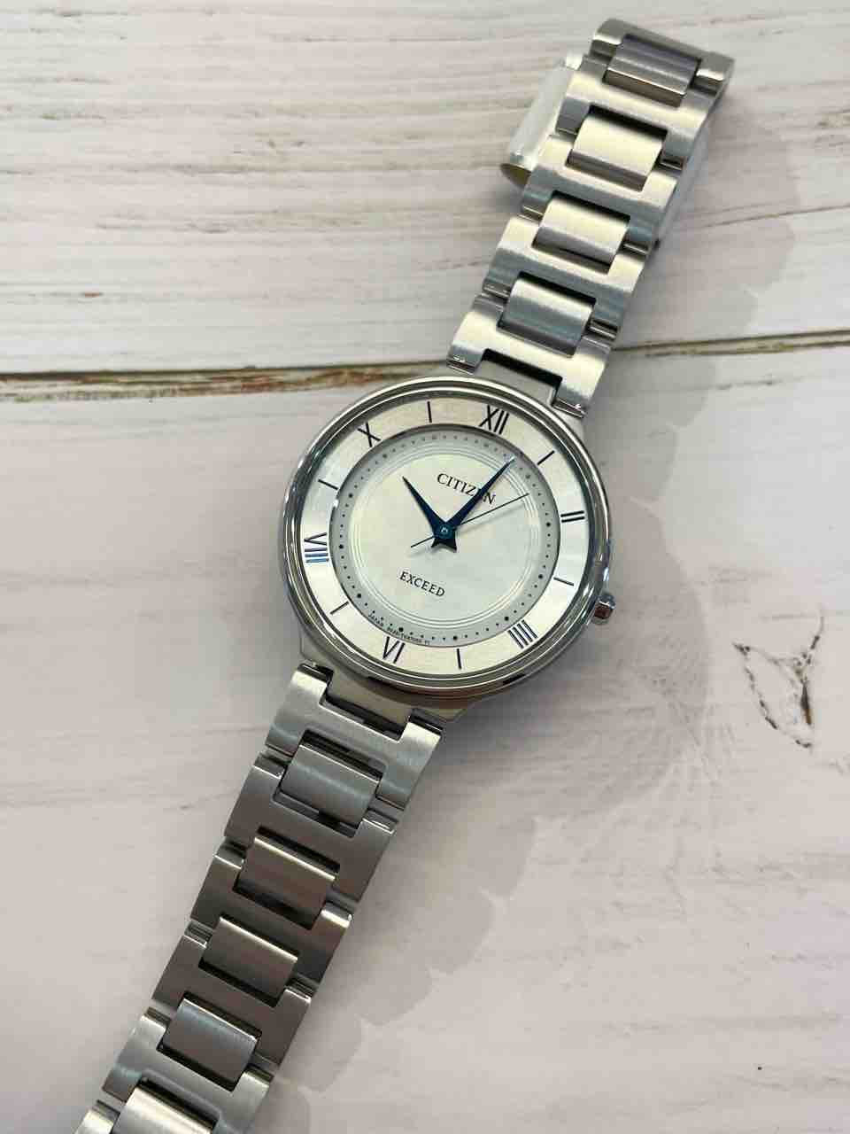 CITIZEN】EXCEED 白蝶貝×スーパーチタニウム【EX2090-57A