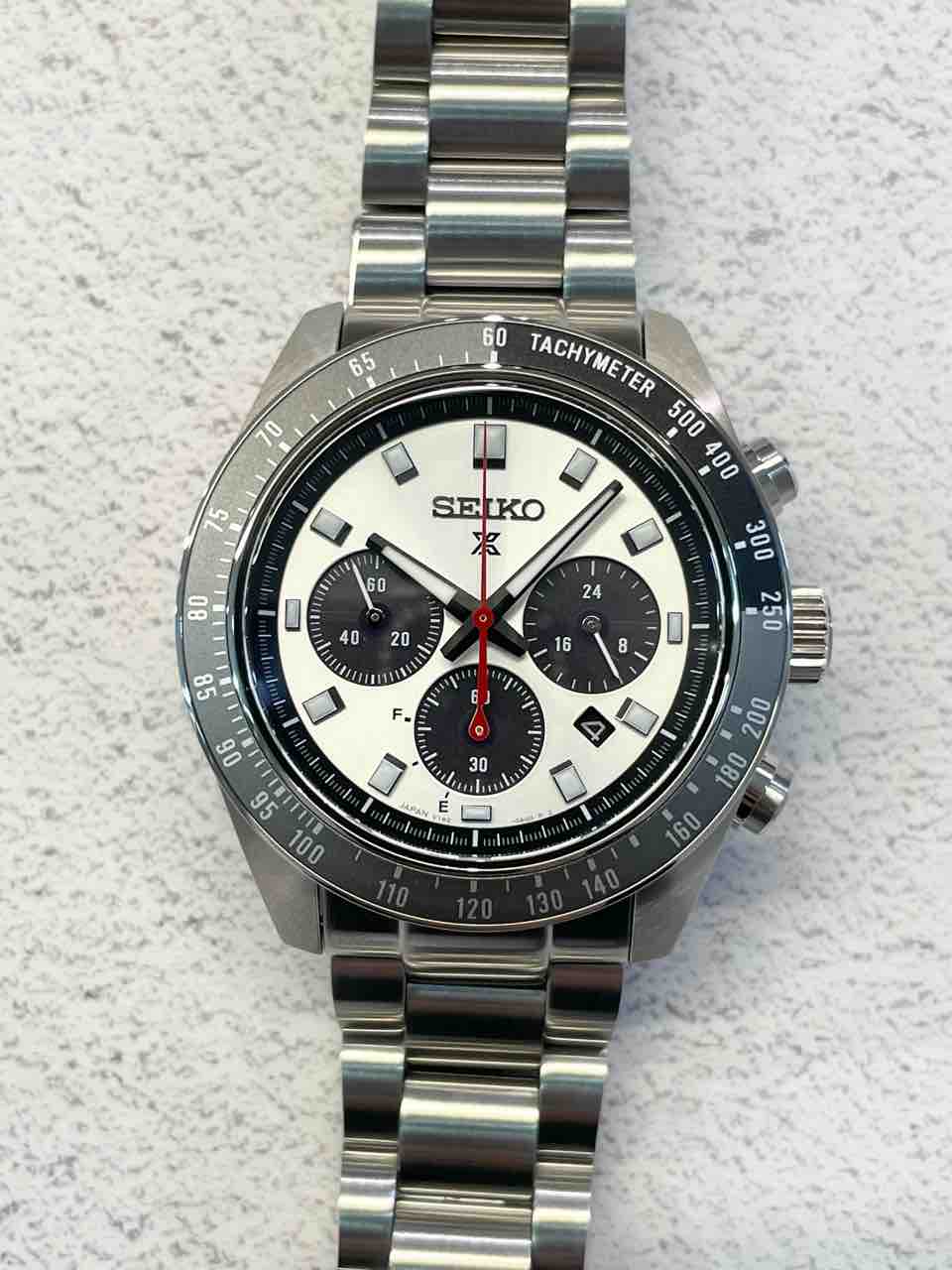 SEIKO】2色のアルミ表示板ベゼルを継承したスピードタイマー【SBDL095 