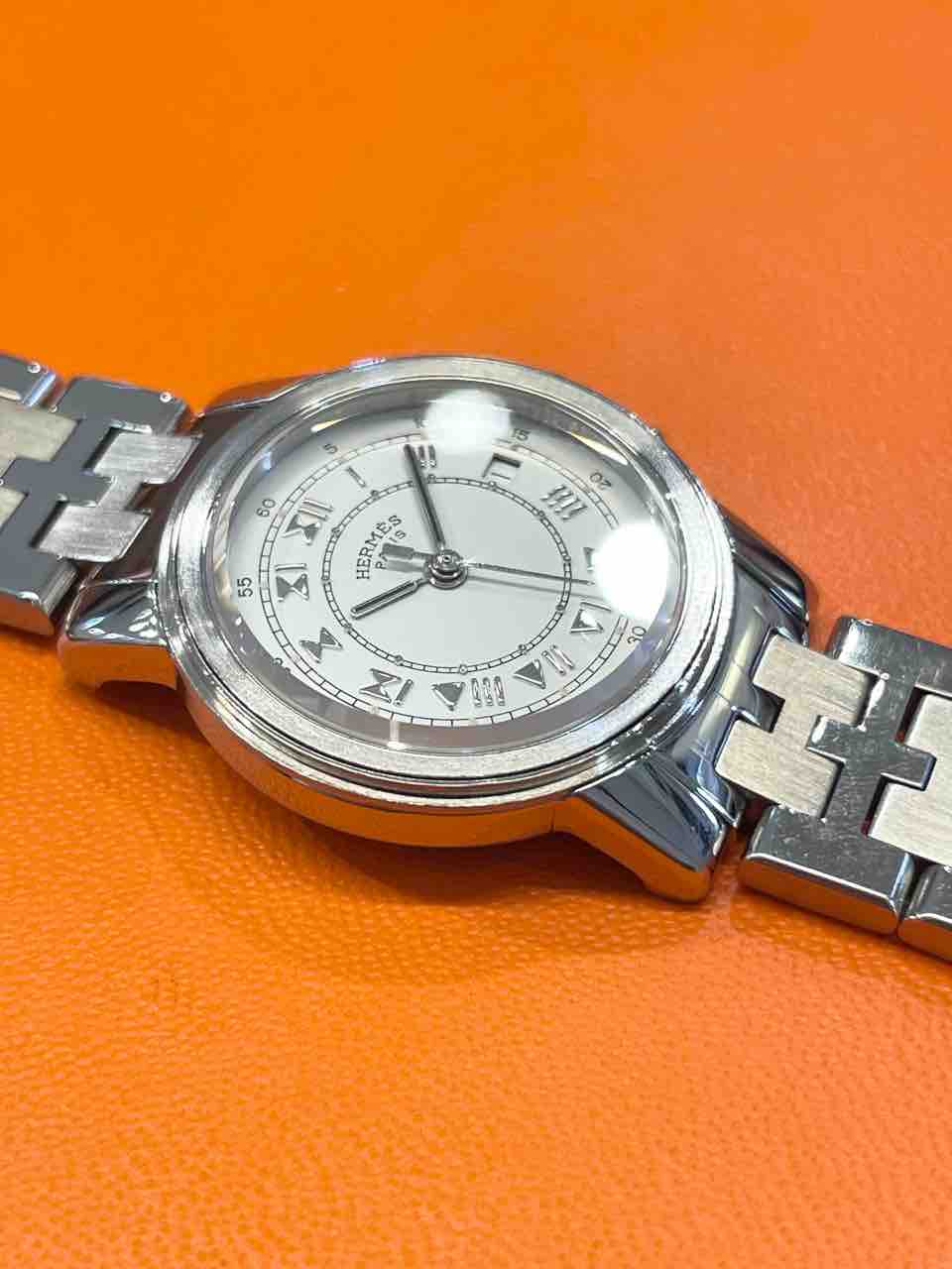 美品】HERMES キャリック 白文字盤入荷!【ヴィンテージ品 美品】HERMES キャリック 白文字盤入荷!【ヴィンテージ品