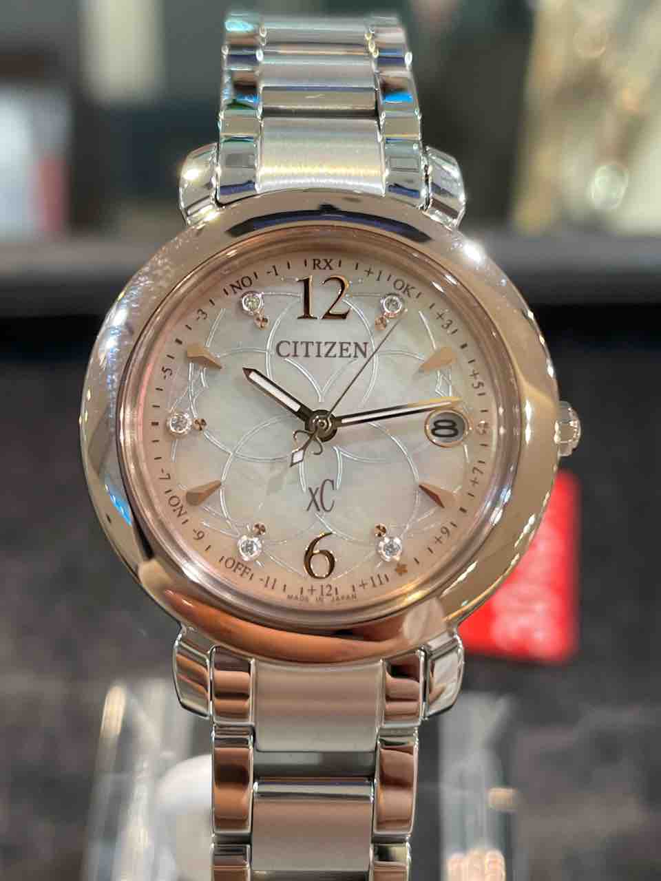CITIZEN】xC25周年記念モデル【ES9445-65W/ES9465-68W