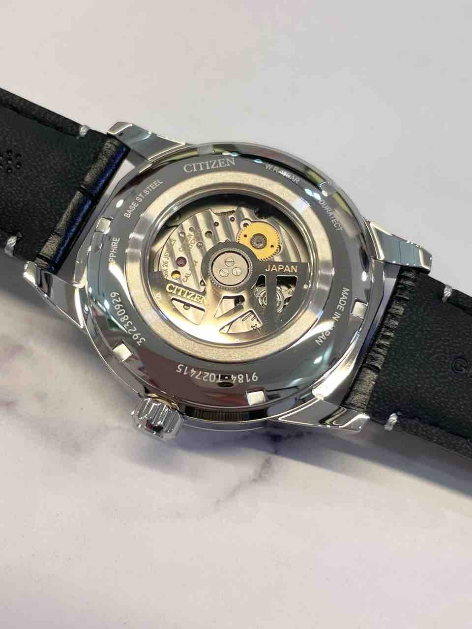 CITIZEN】銀箔漆文字板の自動巻き腕時計【NB3020-16W CITIZEN】銀箔漆文字板の自動巻き腕時計【NB3020-16W