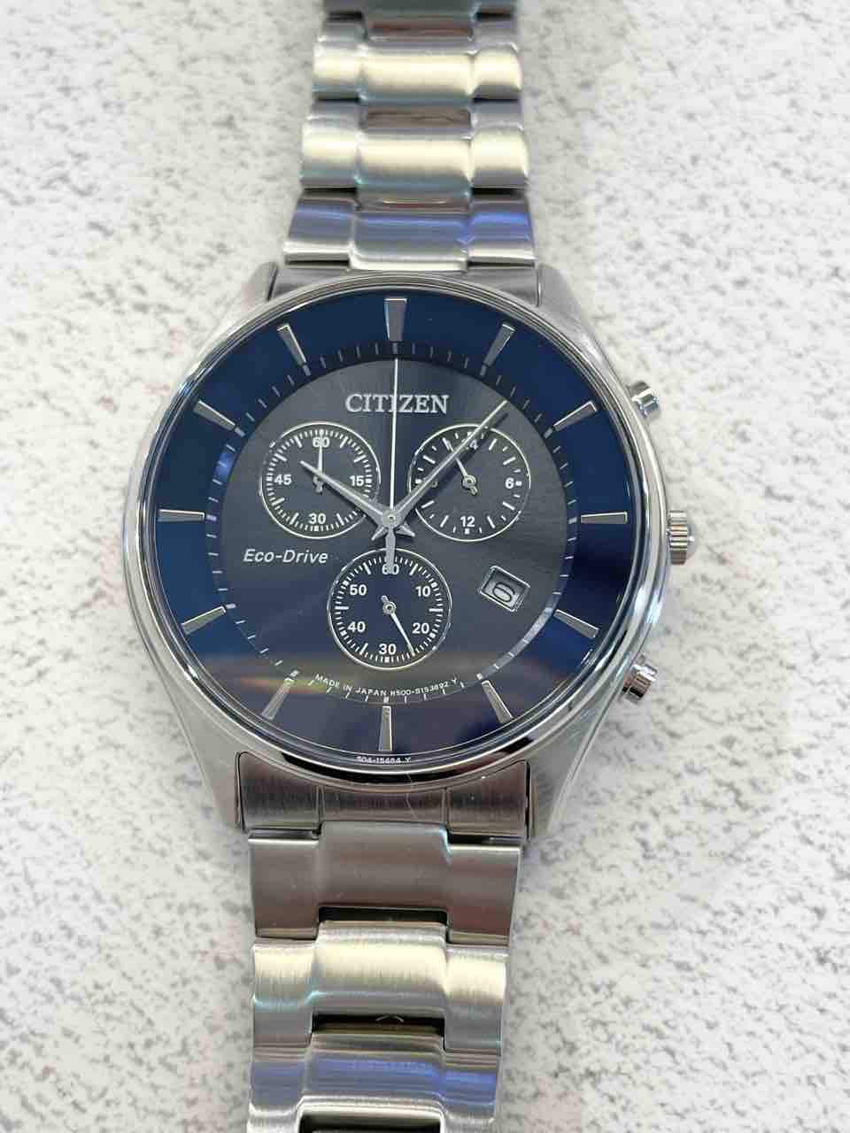 CITIZEN】オンオフ問わず使える薄型クロノグラフ【AT2360-59L 