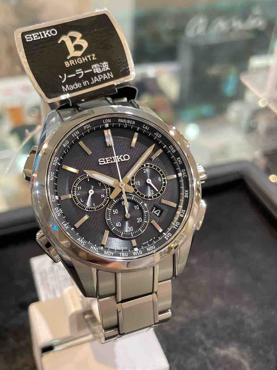 美品【セイコー】ブライツ フライトエキスパート ソーラー電波 クロノグラフ メンズ SAGA193