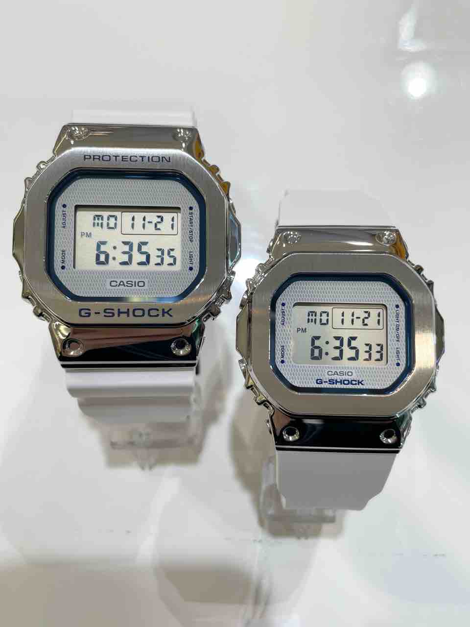 G-SHOCK】冬限定のペアモデル！【GM-5600LC-7JF/GM-S5600LC-7JF