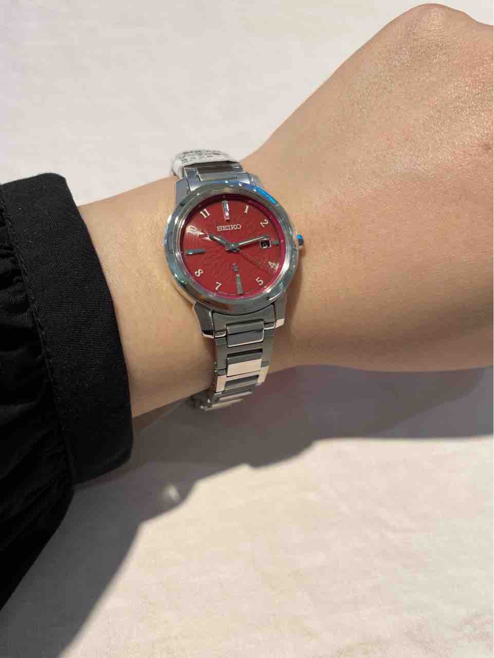 SEIKO】情熱をイメージした赤パターンダイヤル！ルキア